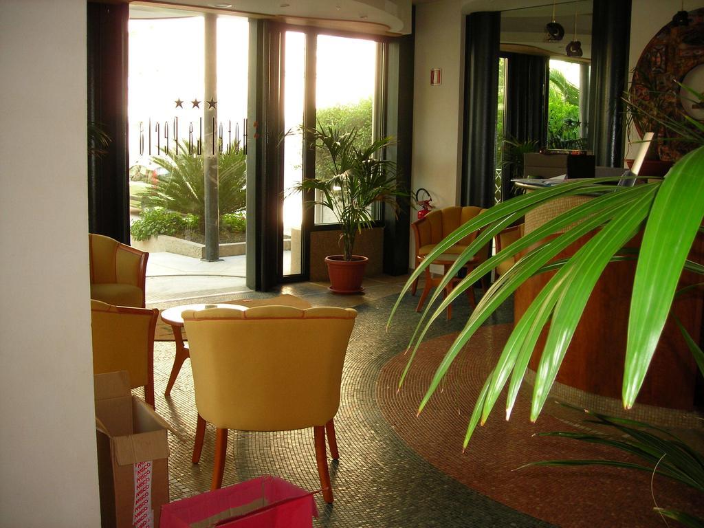 La Perla B&B Hotel Розето-дельи-Абруцци Экстерьер фото
