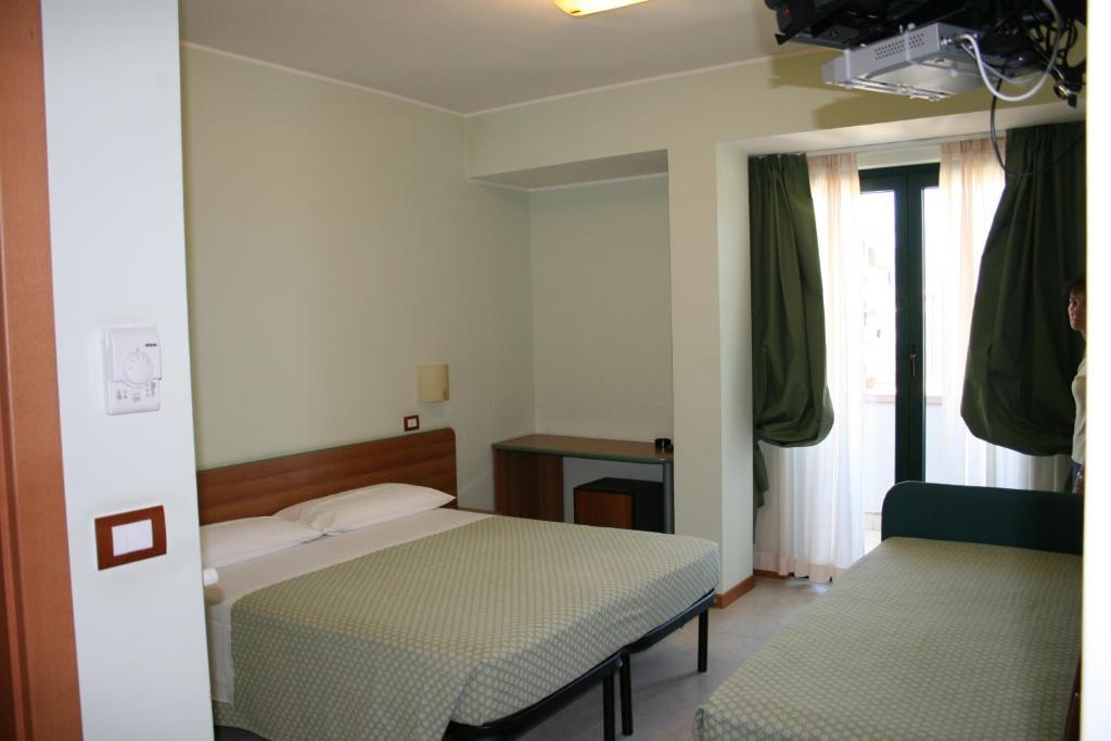 La Perla B&B Hotel Розето-дельи-Абруцци Номер фото